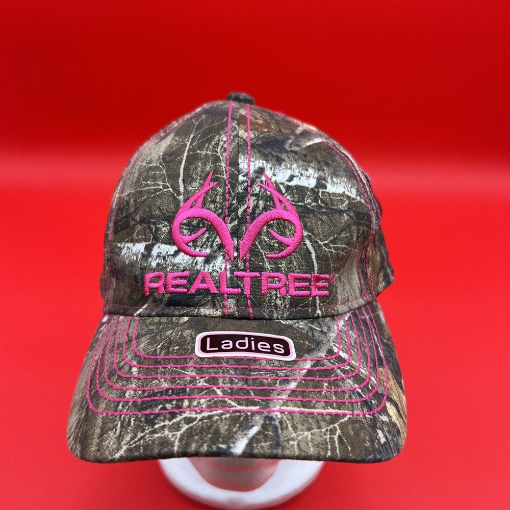 Realtree Q3 Ladies Trucker Baseball Hat Mesh Adjustable Camo‎ Pink NWT